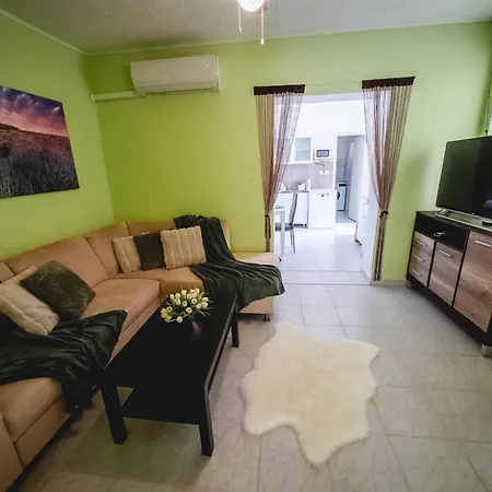 Szoloszem Vendeghaz Casa vacanze *